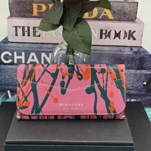 Burberry Pink and Green Women's Bag